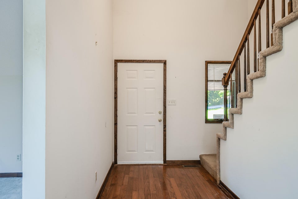 Photo #7: 224 River Edge Place