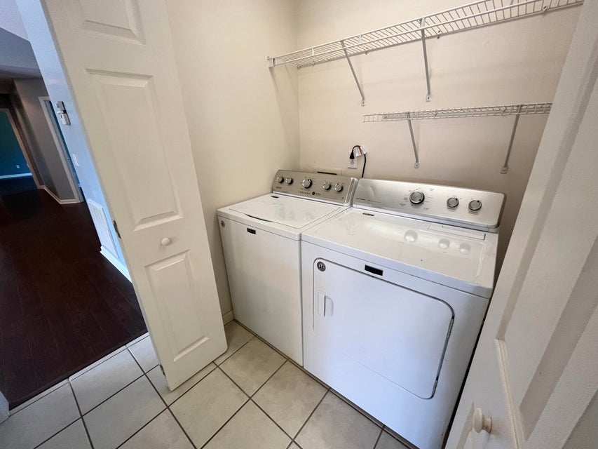 Photo #17: 3 Mannington Court
