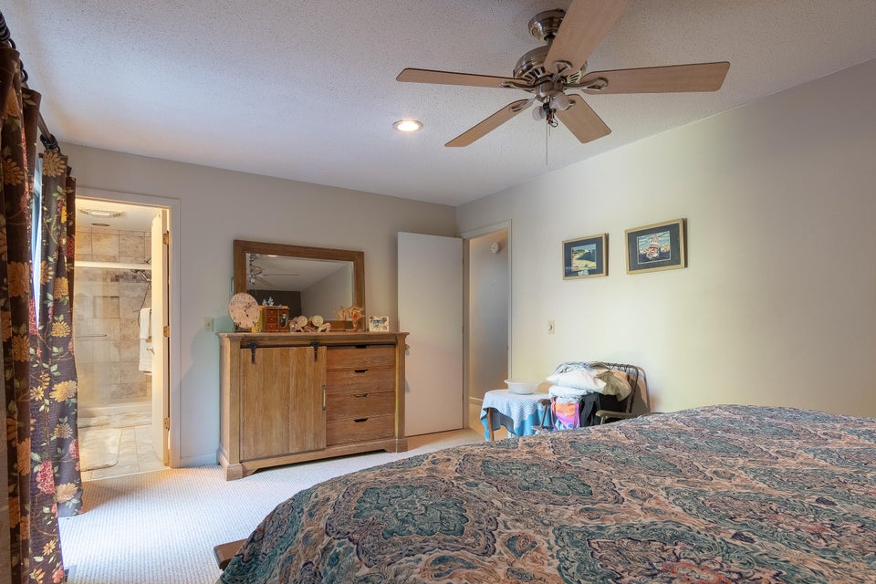 Photo #39: 1005 Woodstone Drive
