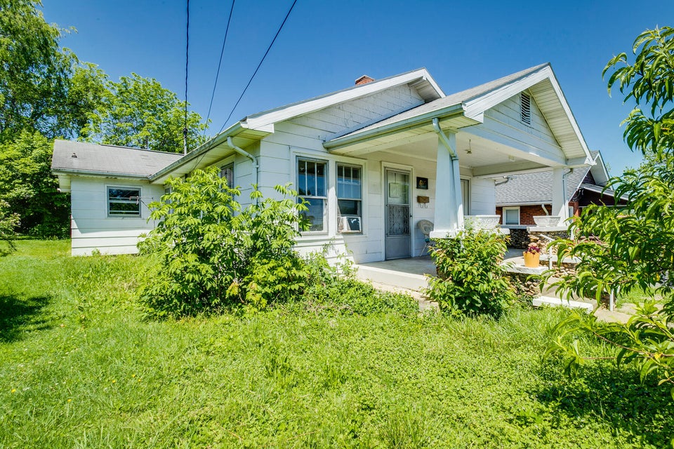 Photo #3: 615 Lynn Avenue