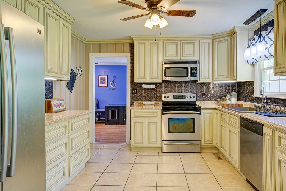 Photo #11: 327 Woodland Street