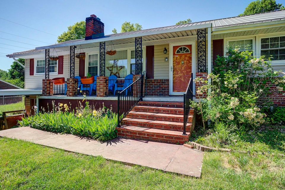 Photo #5: 327 Woodland Street