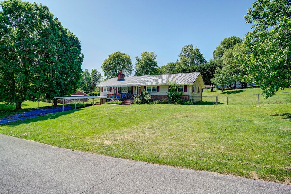 Photo #3: 327 Woodland Street
