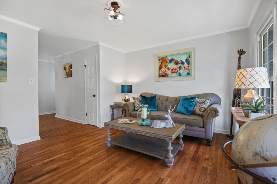 Photo #4: 158 Bellehaven Drive