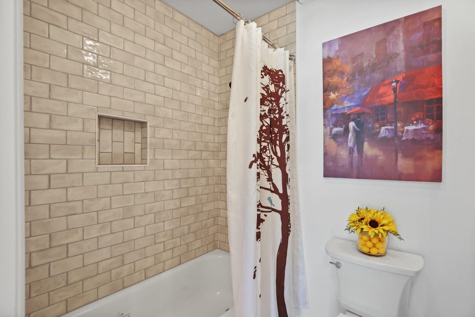 Photo #11: 158 Bellehaven Drive