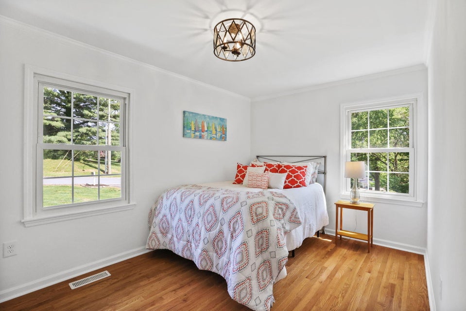 Photo #13: 158 Bellehaven Drive