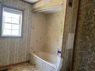 Photo #18: 206 Woodlawn Drive