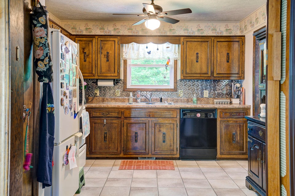 Photo #6: 146 Carden Drive