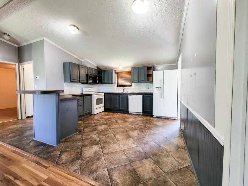 Photo #3: 1087 Burchfield Road