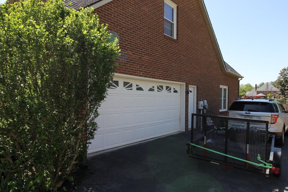 Photo #5: 3333 Berkshire Circle