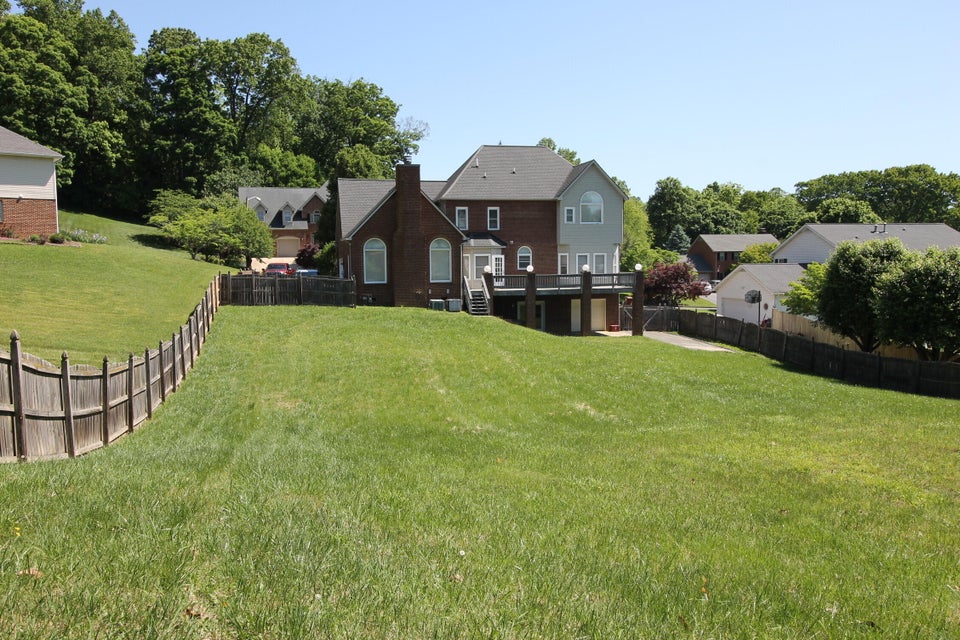 Photo #9: 3333 Berkshire Circle