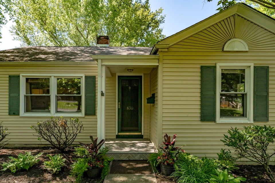 Photo #3: 830 Locust Street