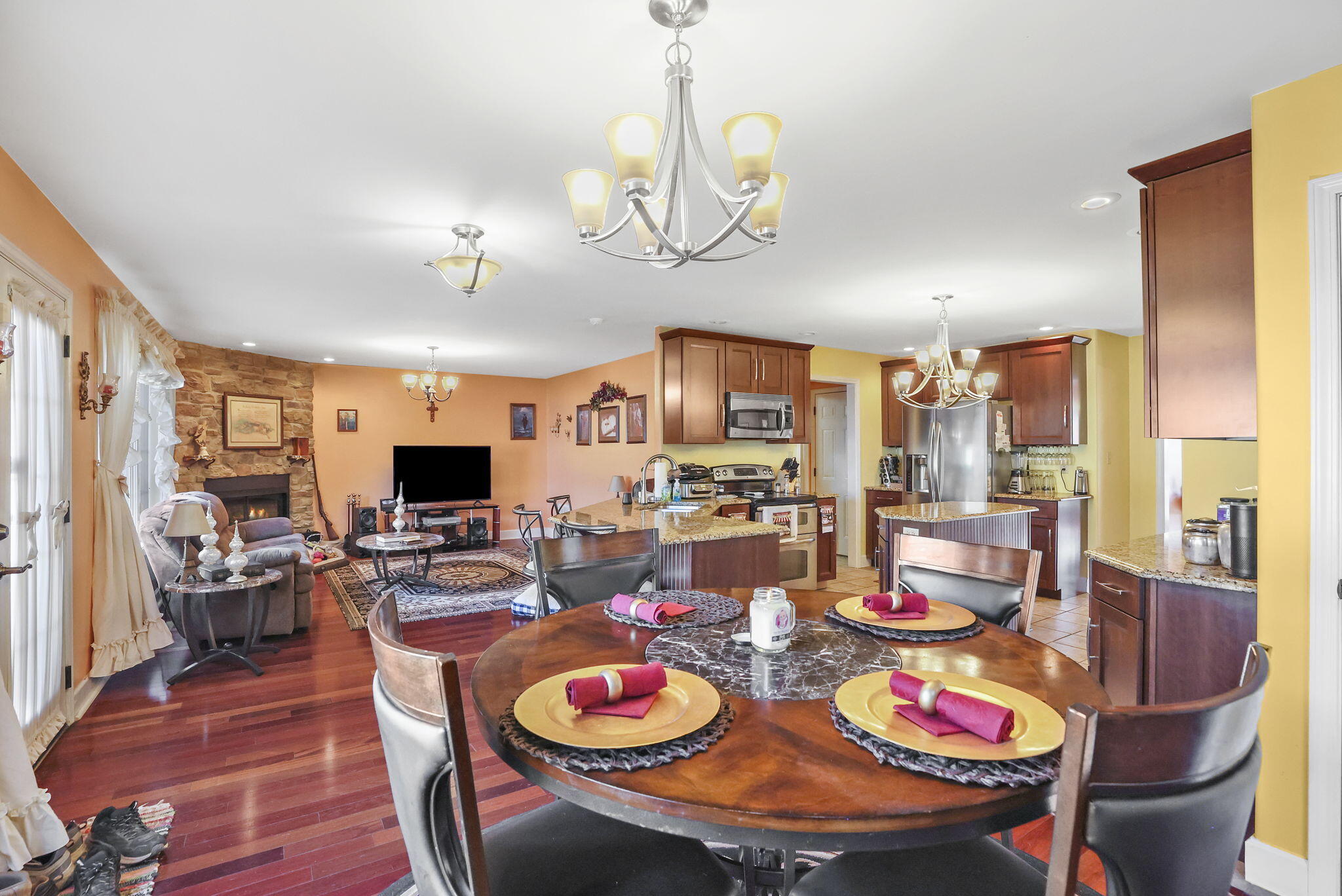 Photo #5: 401 Amber Drive