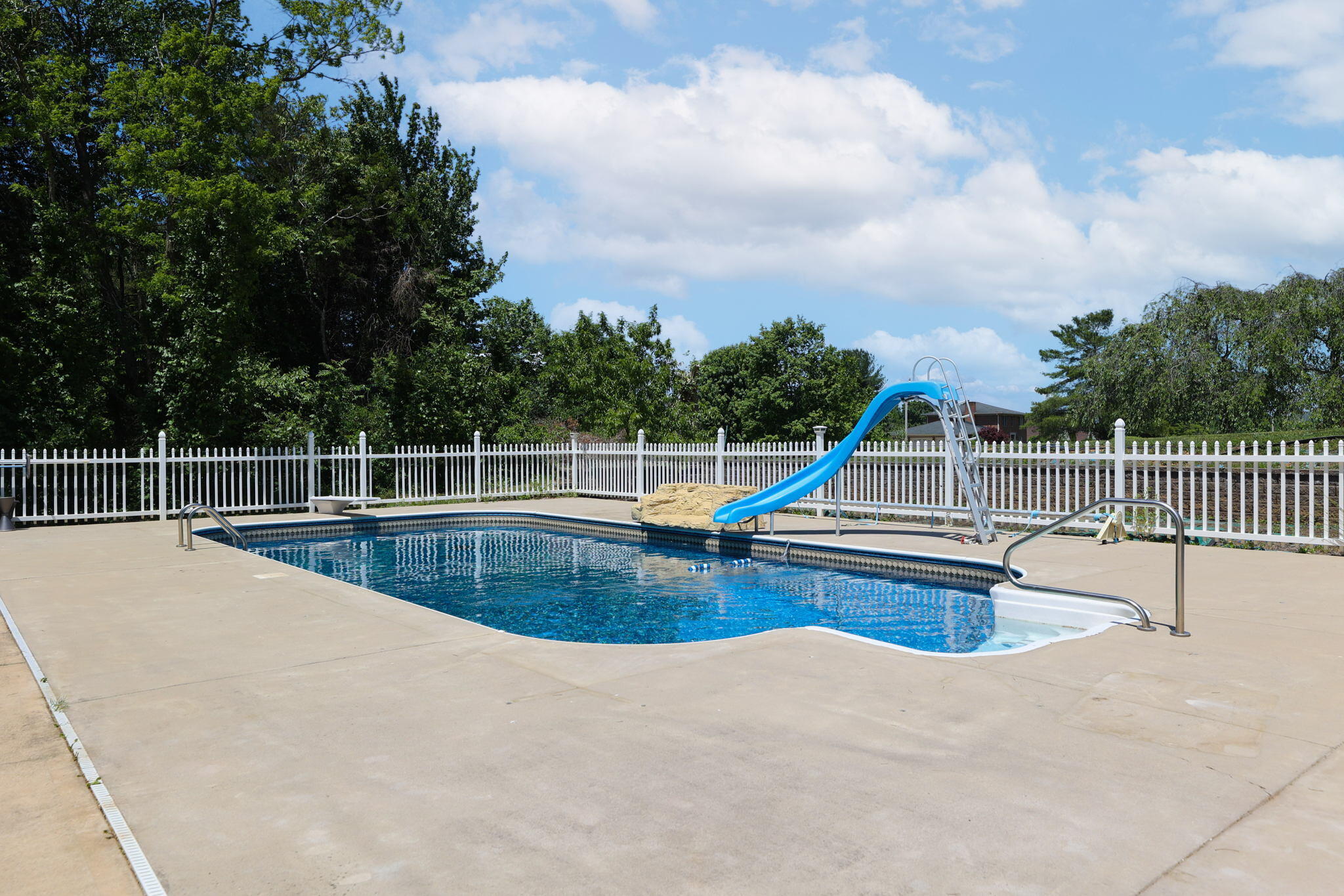 Photo #24: 401 Amber Drive