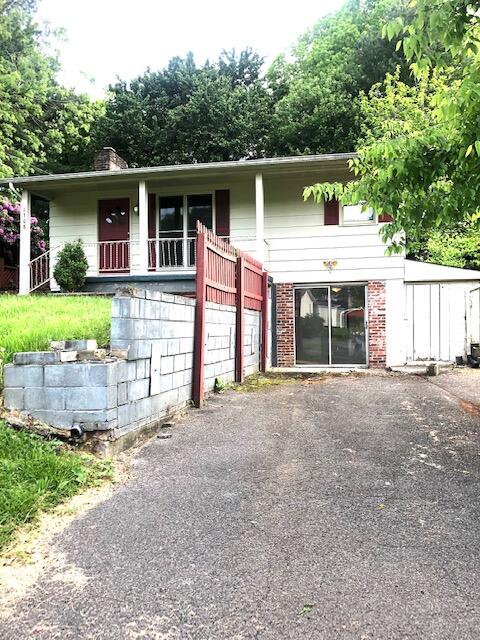 Photo #2: 1308 Hillside Avenue