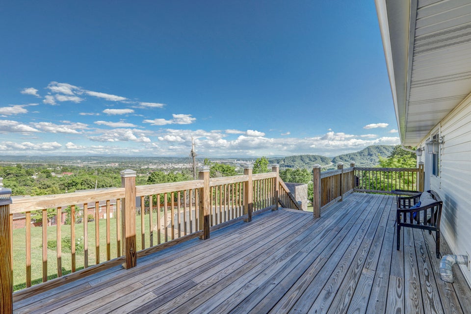 Photo #6: 1023 Starling Drive