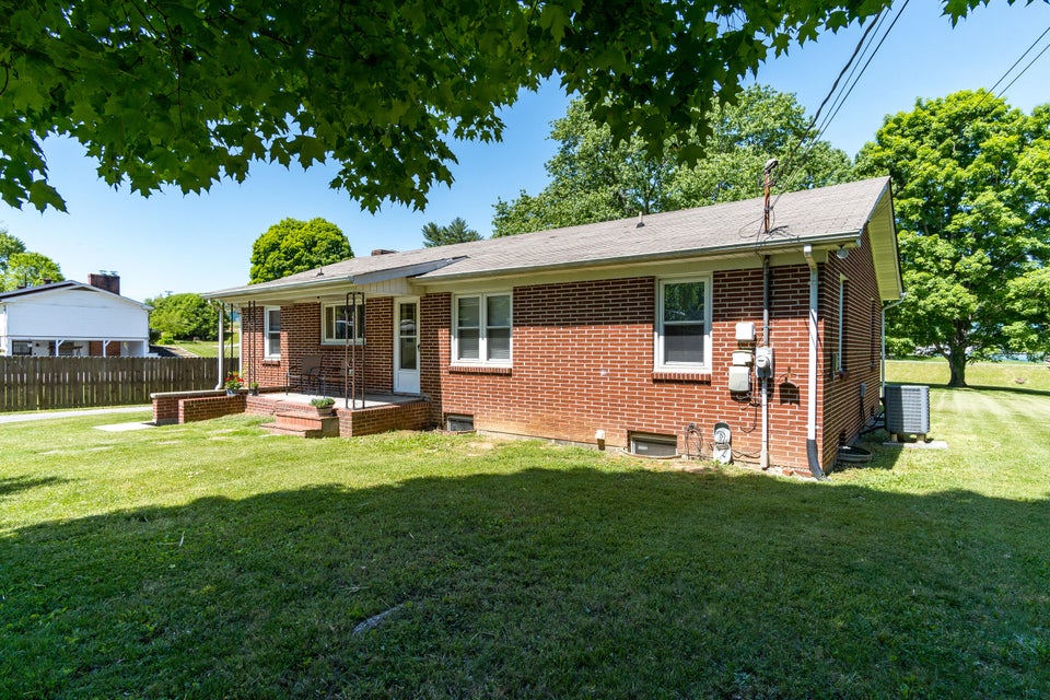 Photo #13: 3867 Weaver Pike
