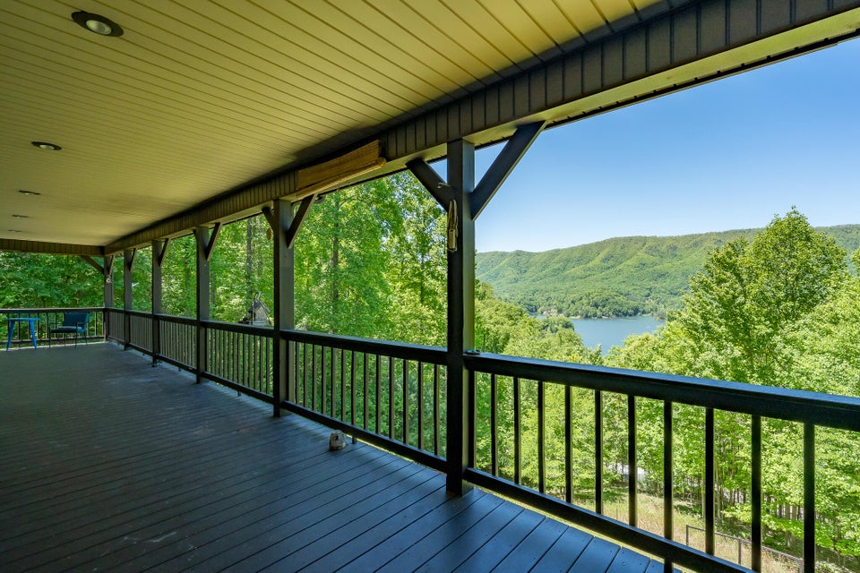 Photo #30: 124 Diamond Point Drive