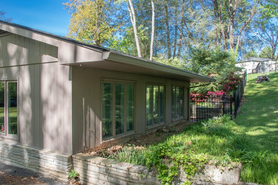 Photo #4: 104 Ridgewood Drive