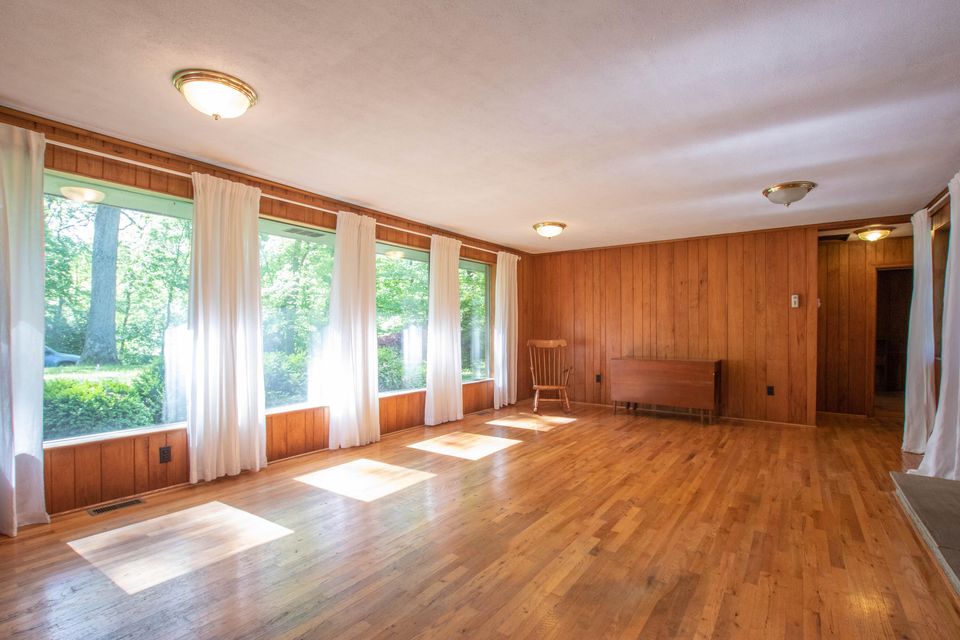 Photo #9: 104 Ridgewood Drive