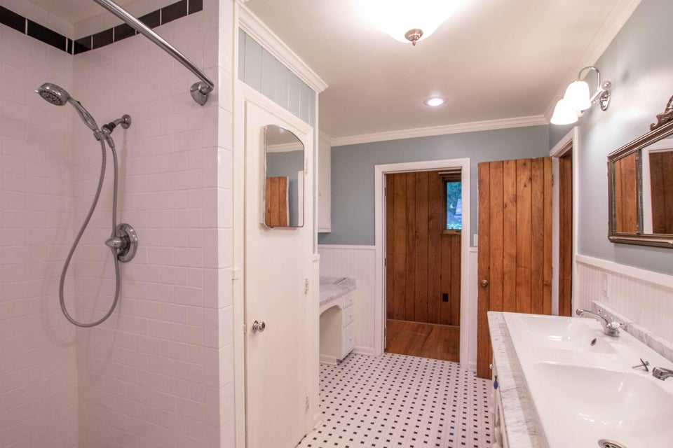 Photo #22: 104 Ridgewood Drive