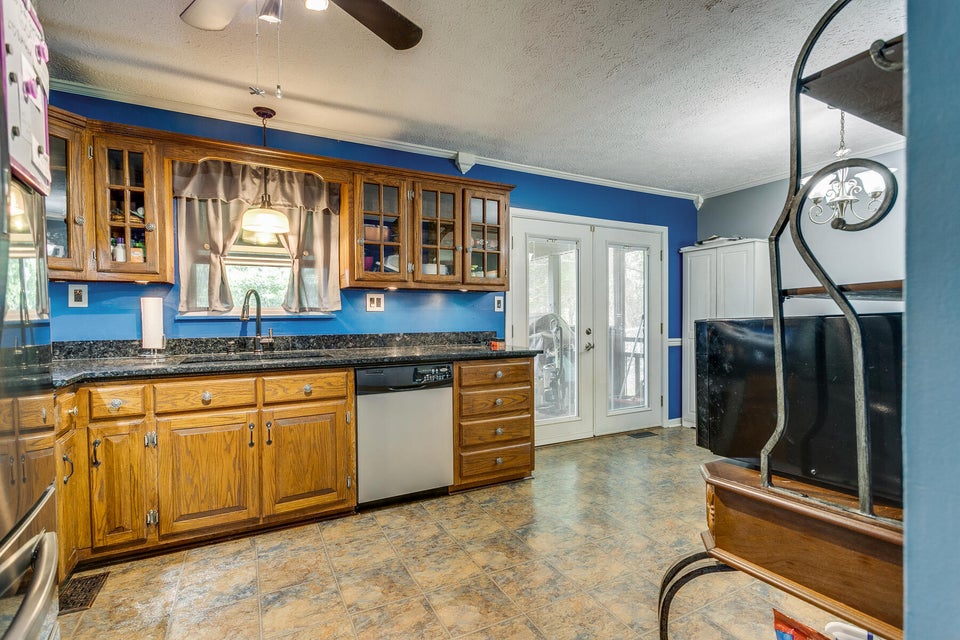 Photo #15: 705 Seven Oaks Drive
