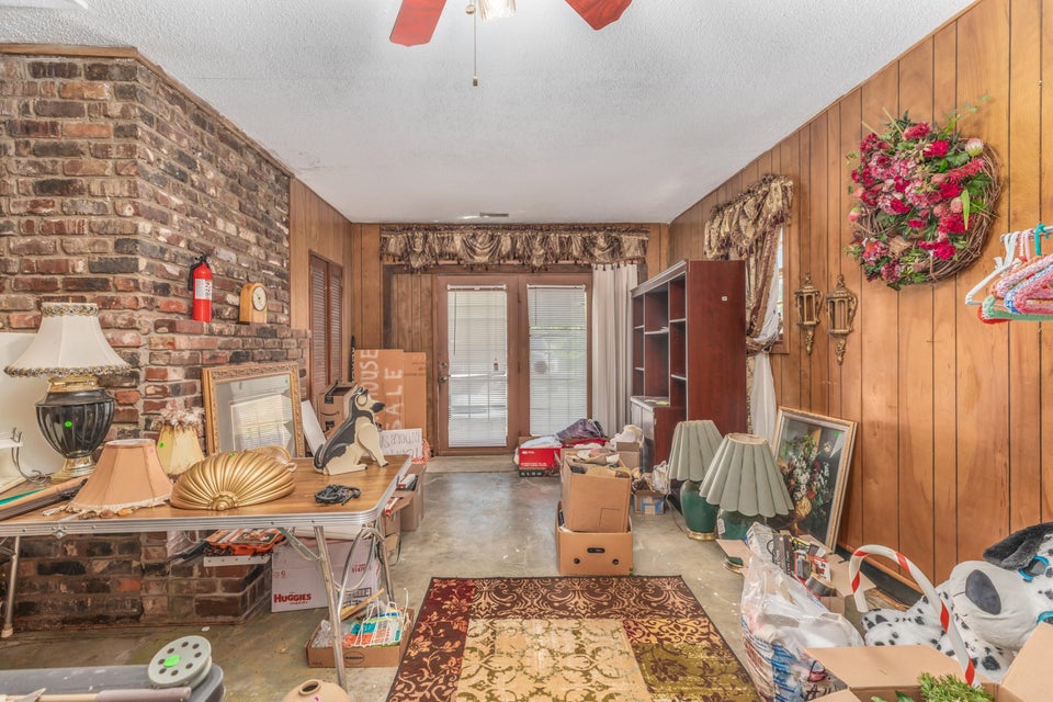 Photo #27: 6100 Starhurst Drive