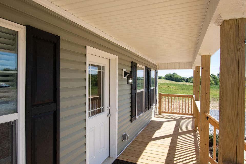 Photo #3: 1145 Empire Drive Sw Drive