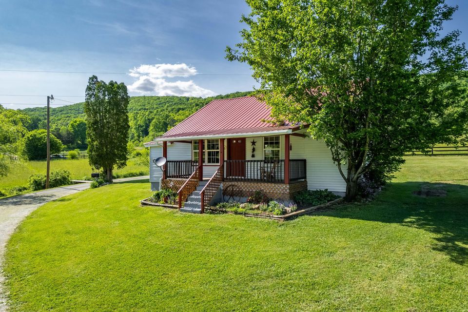 Photo #4: 226 Buell Road