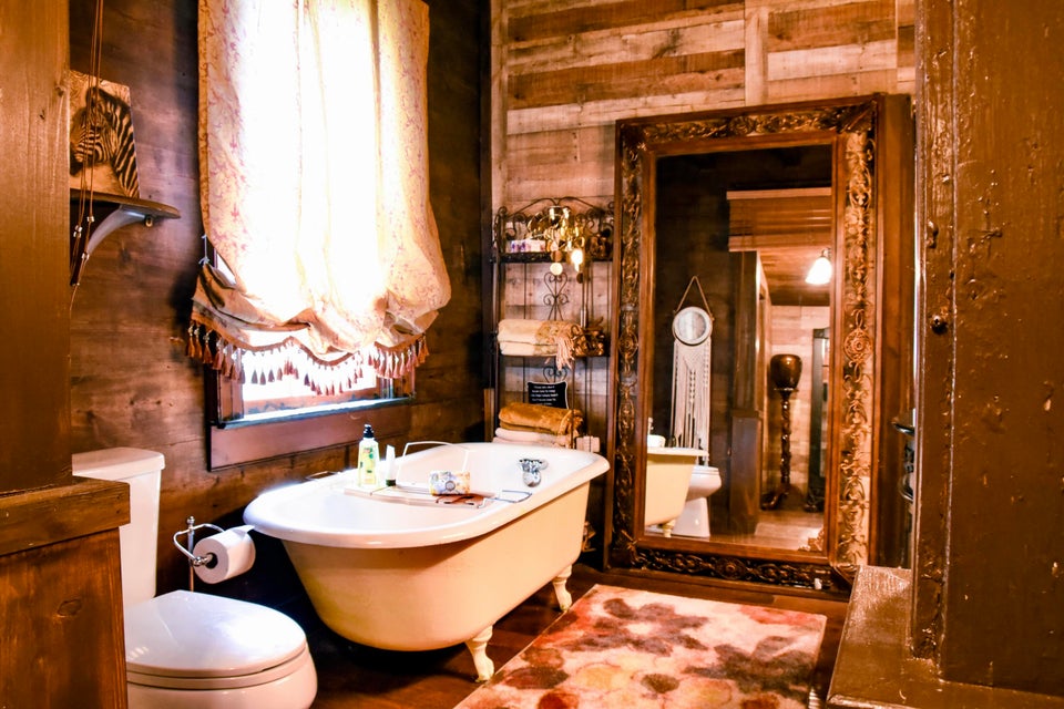 Photo #20: 2248 Netherland Inn Road