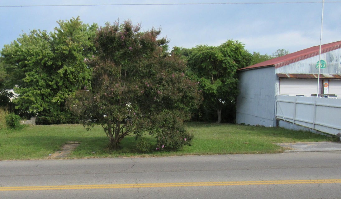 Photo #5: 704 Main Street
