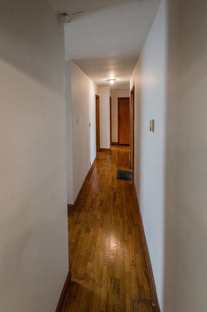 Photo #13: 216 Sunbury Court