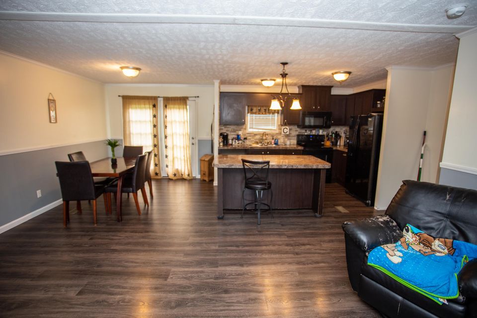 Photo #10: 9640 Vanover Road