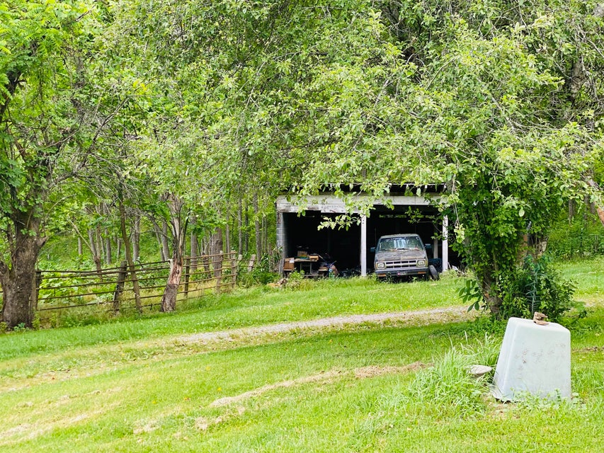 Photo #9: 4246 Roan Creek Rd Road