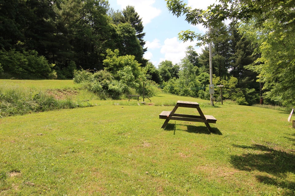 Photo #29: 1674 Slabtown Road
