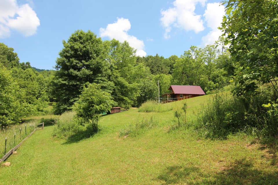 Photo #34: 1674 Slabtown Road
