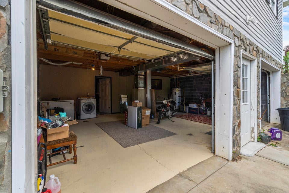 Photo #20: 75 Wayland Dr