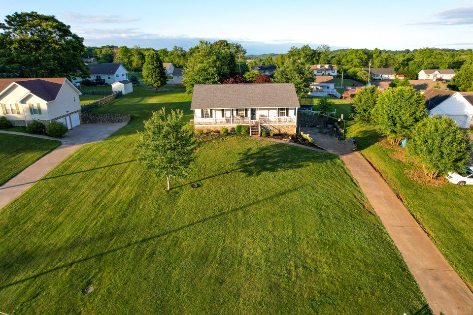 Photo #28: 75 Wayland Dr