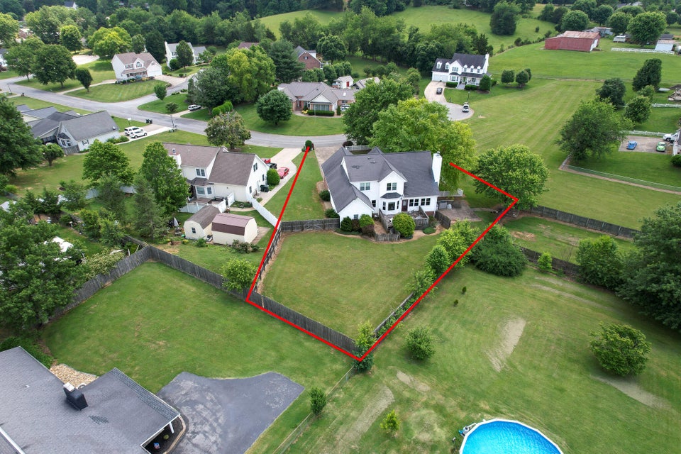 Photo #5: 114 Emerald Drive