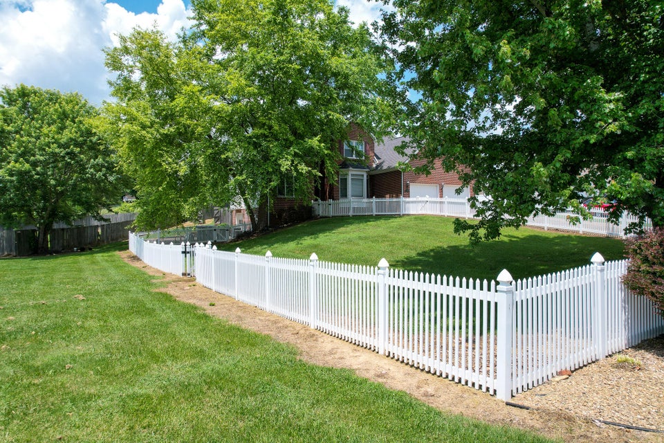 Photo #11: 114 Emerald Drive