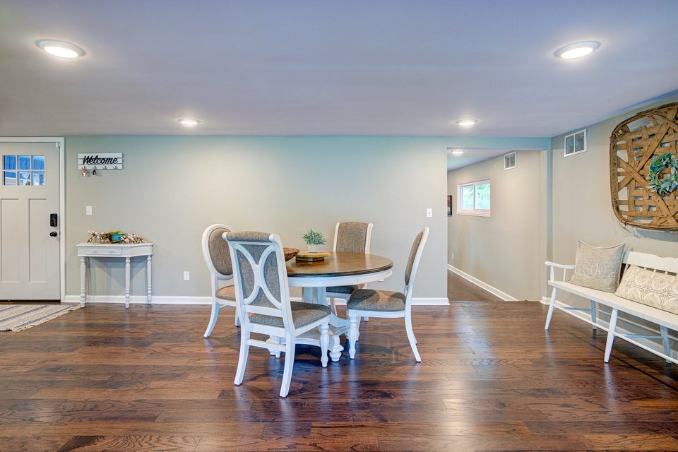 Photo #51: 701 Sinasta Drive