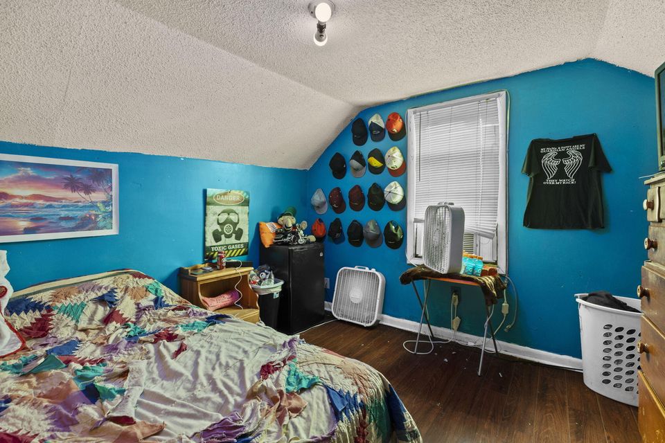 Photo #19: 1753 Harris Street