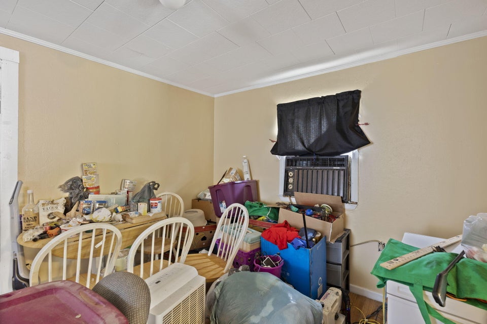 Photo #25: 1753 Harris Street