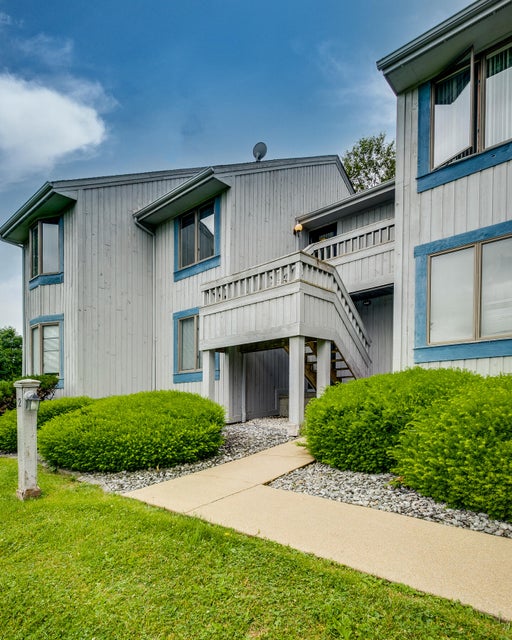 Photo #5: 100 Wonderland Drive