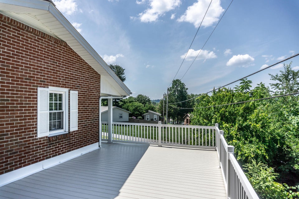 Photo #39: 1702 Moore Avenue