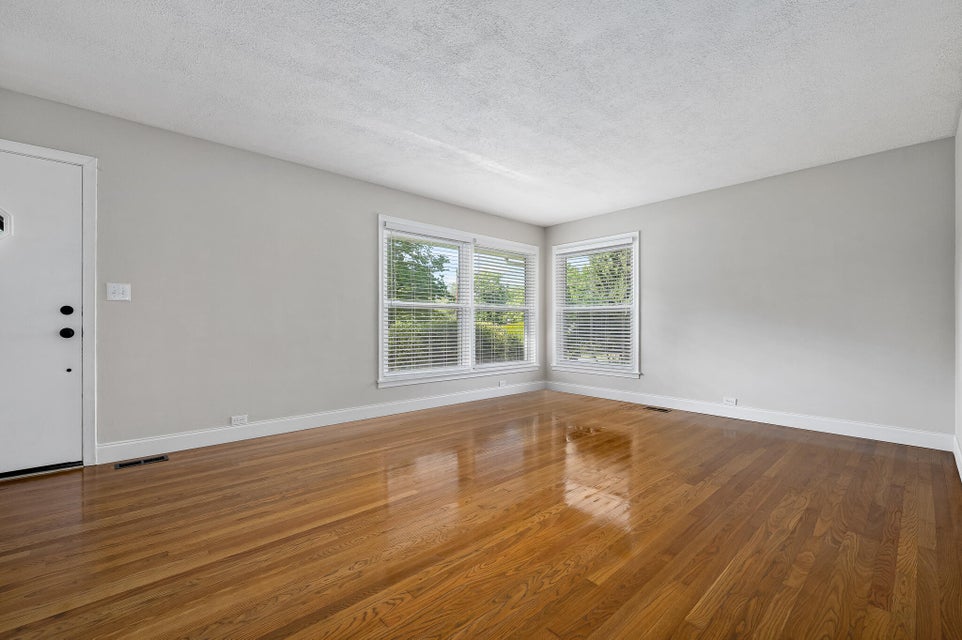 Photo #13: 323 Woodland Street