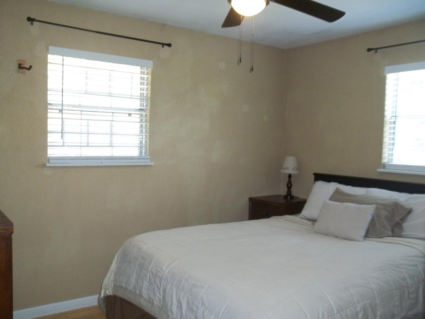 Photo #19: 124 Walnut Drive