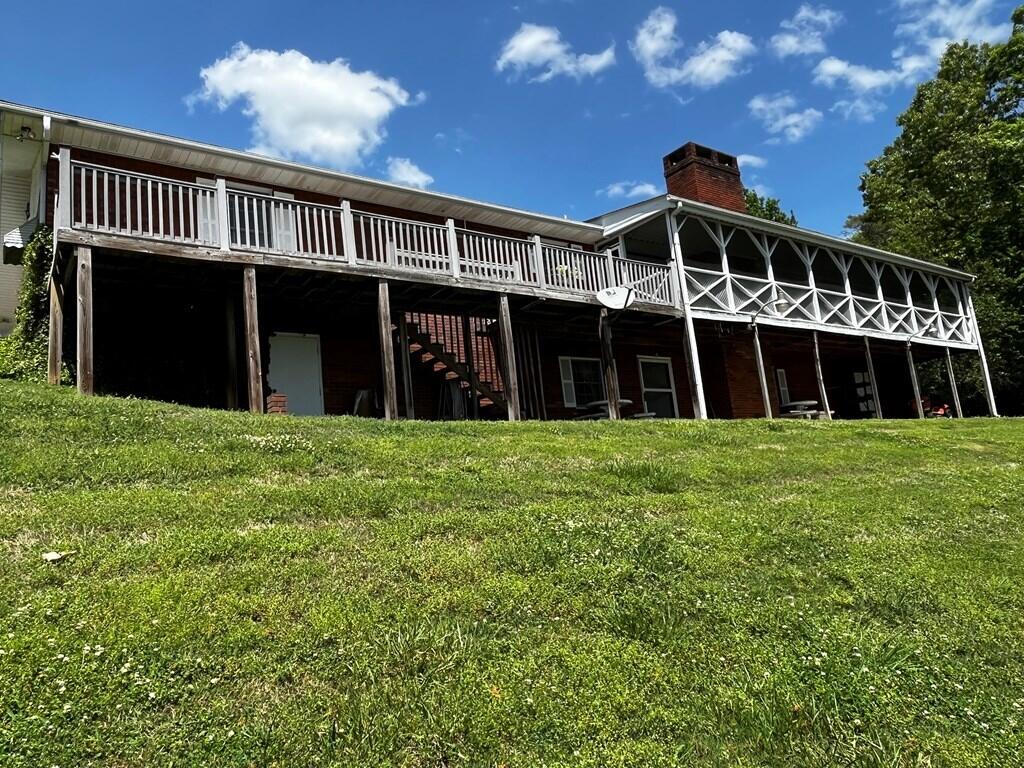 Photo #41: 575 Cliffwood Drive