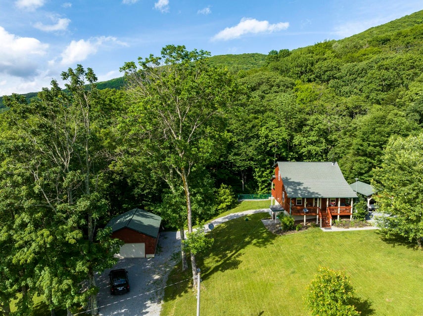 Photo #2: 181 Winters Hollow Private Drive