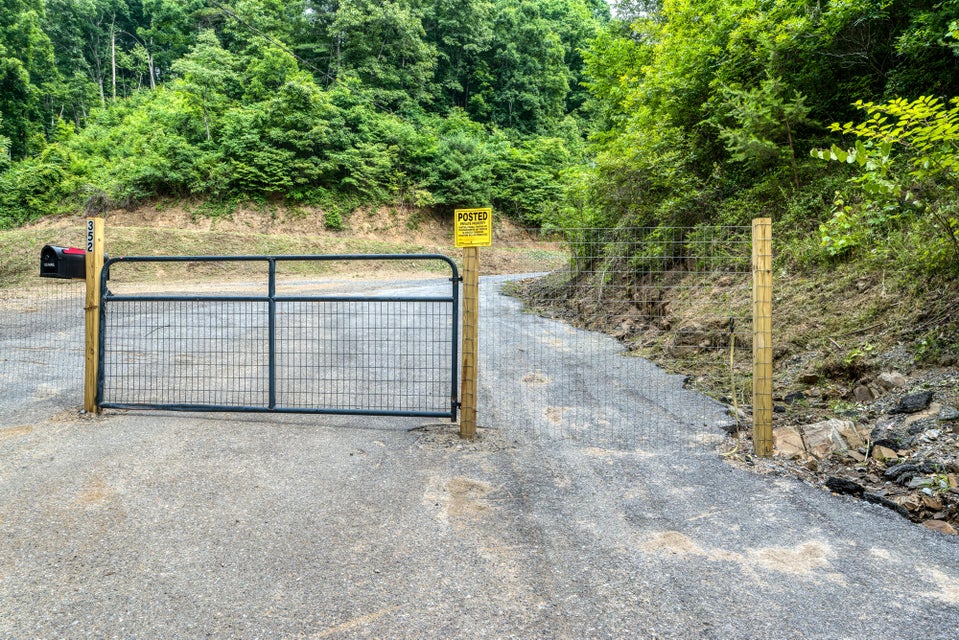 Photo #25: 352 Bear Hollow Road